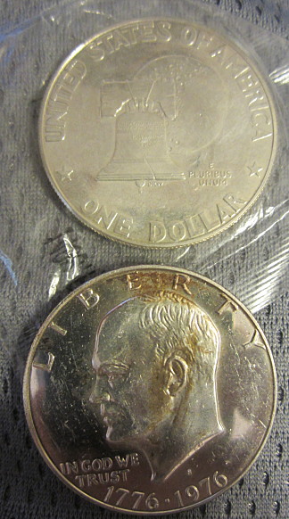 Ike-Large-Dollar-Coin-Bags-From-Cash-Vault